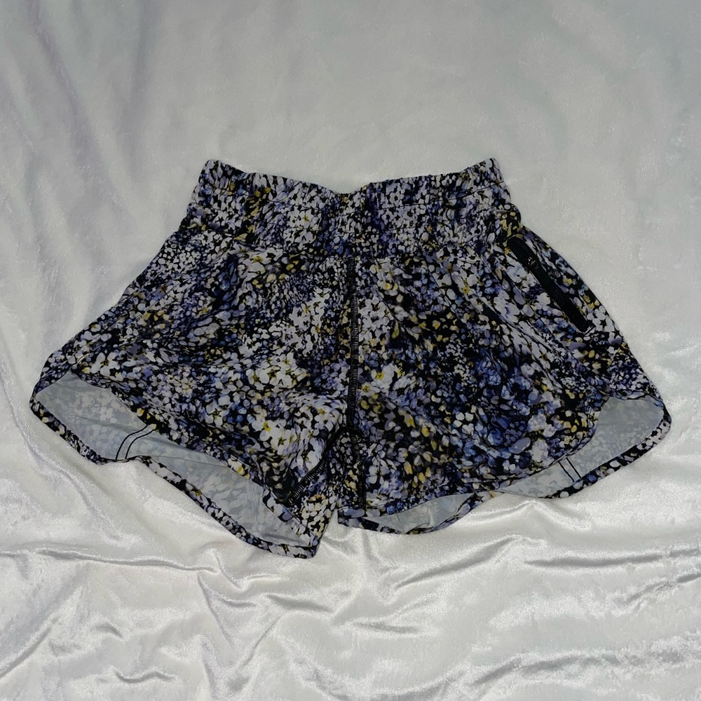 💜 Lululemon Running Shorts 💜